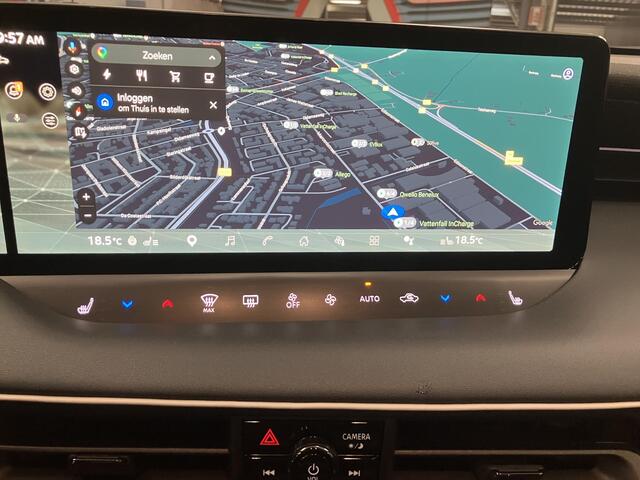Nissan LEAF Evolve 75 kWh / 10 Jaar Fabrieksgarantie / ¤ 2000,- Nissan vooraadvoordeel / Panoramadak / Adaptief Cruise Control / Elektr. Voorstoelen / Massage Functie Bestuurder / Apple Carplay&Android Auto / Dab / Elektr. Achterklep / Cold Pack / Warmte Pomp /