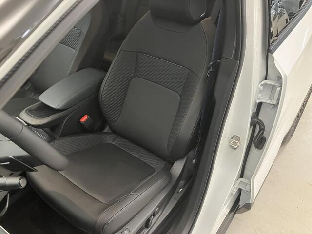 Nissan LEAF Evolve 75 kWh / 10 Jaar Fabrieksgarantie / ¤ 2000,- Nissan vooraadvoordeel / Panoramadak / Adaptief Cruise Control / Elektr. Voorstoelen / Massage Functie Bestuurder / Apple Carplay&Android Auto / Dab / Elektr. Achterklep / Cold Pack / Warmte Pomp /