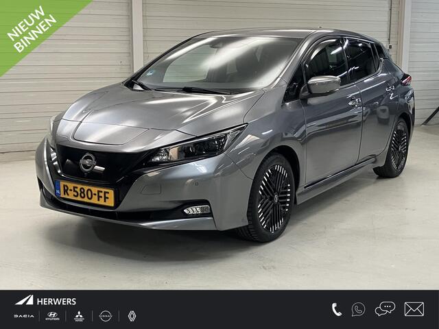 Nissan LEAF Tekna 40 kWh / 92% SOH Accu / Eerste Eigenaar / Dealer Onderhouden / Fabrieksgarantie t/m 08-2032 / Navigatie / 360 Graden Camera / BOSE Audio / Stoel- en Stuurverwarming / Achterbankverwarming /