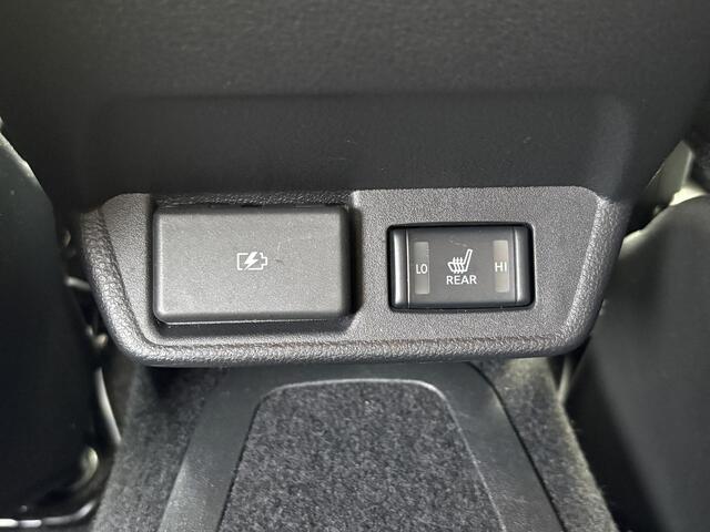 Nissan LEAF e+ Tekna 62 kWh / SOH 93% / Navigatie / Apple Carplay/Android Auto / Achteruitrijcamera / Bose audio / Stoel-/Stuurverwarming / Afneembare Trekhaak /