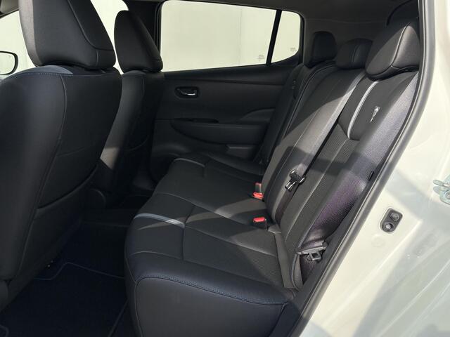 Nissan LEAF e+ Tekna 62 kWh / SOH 93% / Navigatie / Apple Carplay/Android Auto / Achteruitrijcamera / Bose audio / Stoel-/Stuurverwarming / Afneembare Trekhaak /