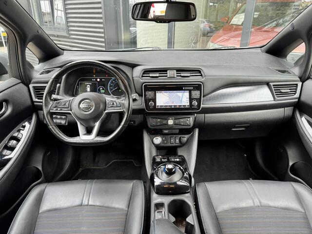 Nissan LEAF Tekna 40 kWh*85%SOH*Navi*ECC*EXPORT*