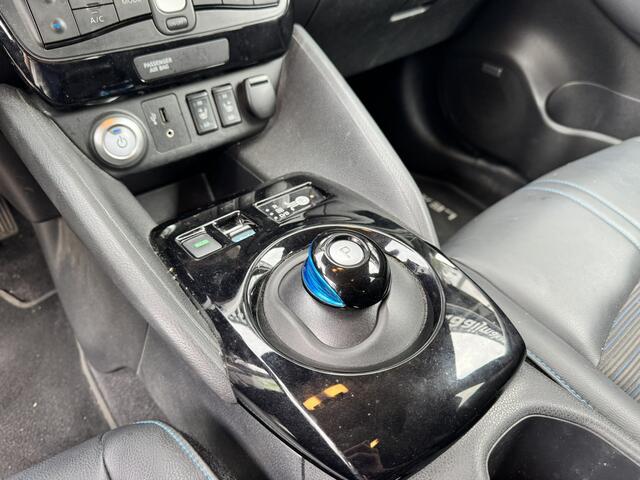 Nissan LEAF Tekna 40 kWh*85%SOH*Navi*ECC*EXPORT*