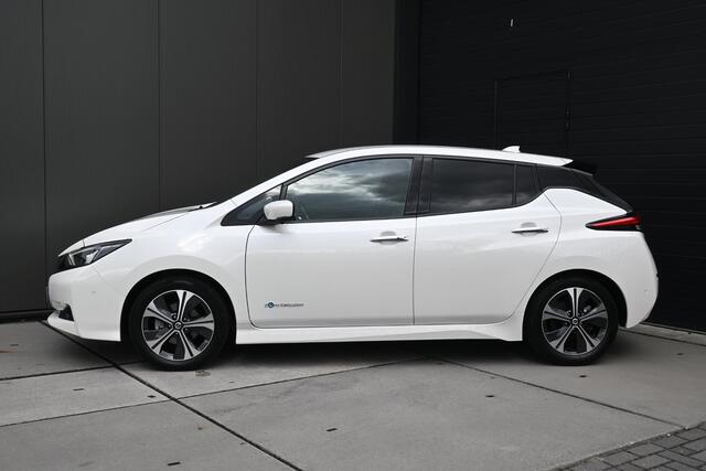 Nissan LEAF Tekna 40 kWh | ADAPT. CRUISE CONTROL | 360 CAMERA | STOEL/STUURVERWARMING | CLIMATE CONTROL | NAVI | PDC | LMV