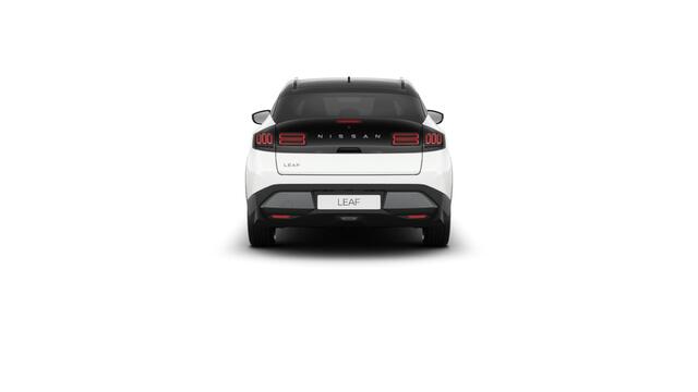 Nissan LEAF Advance 75 kWh | 18" lichtmetalen velgen met diamond cut | 3D-signatuur achterlichten en een doorlopende frontsignatuurlamp met verlicht Nissan-logo | Blind Spot (Warning & Intervention)