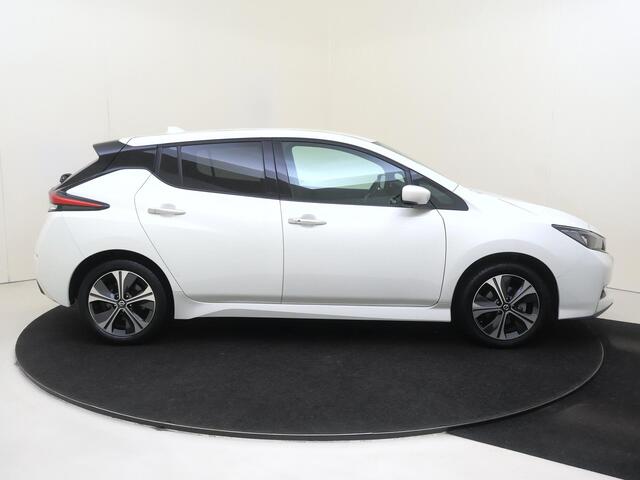 Nissan LEAF e+ N-Connecta 62 kWh |BTW| AUTOMAAT | Navigatie | 360 Camera| Cruise & Climate Control