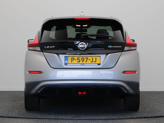 Nissan LEAF Tekna 40 kWh | SOH 91% | Leder | Led | Stoel en stuurverwarming | Carplay |