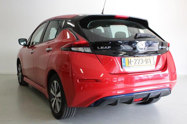 Nissan LEAF Acenta 40 kWh | NL-AUTO+N.A.P! | CARPLAY | 16'LMV | CLIMA | CAMERA | DAB-RADIO | BLINDSPOT | – foto 5