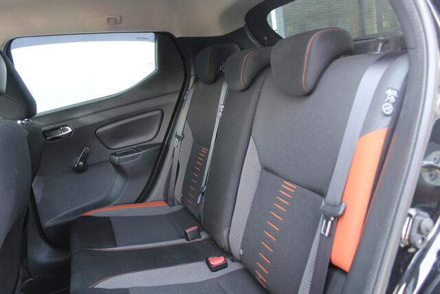 Nissan MICRA 0.9 IG-T Tekna Airco I Cruise control I Trekhaak I 360camera I Elek ramen