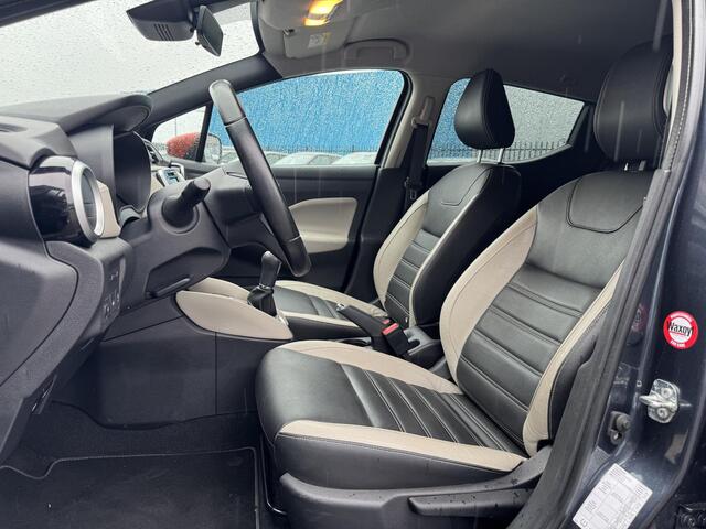 Nissan MICRA 0.9 IG-T Tekna Design Pack | Vol-Leder | BOSE Audio | 360° Camera | Stoelverwarming | Navigatie | Dodehoek Detectie | Cruise & Climate Control | Rijklaarprijs!