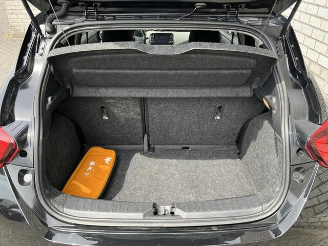 Nissan MICRA 0.9 IG-T N-Connecta | Achteruitrijcamera | All-Season banden | Navigatie | Climate Control |