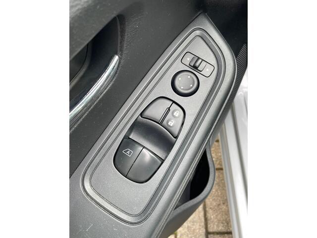 Nissan MICRA 1.0 IG-T Acenta Navigatie ( Via Apple Carplay/Android Auto ), Airco, Cruise Control, Parkeersensoren