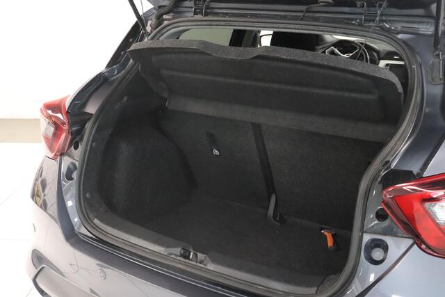 Nissan MICRA 0.9 IG-T N-Connecta | Camera | Climate control | Navigatie | Stoelverwarming | Key-Less |