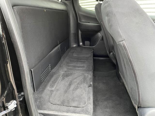 Nissan NAVARA 2.3 dCi N-Connecta King Cab 4x4 164PK Trekhaak Camera Climate control