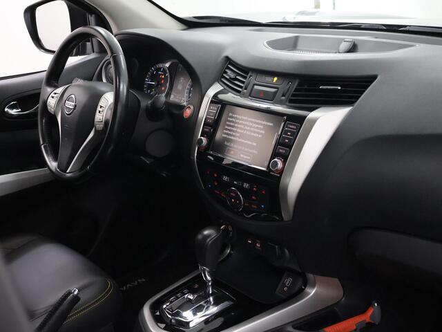 Nissan NAVARA 2.3 dCi | Aut. | Tekna | Double Cab | 2-zits | Cruise Control | Stoelverwarming | Climate Control | Airco