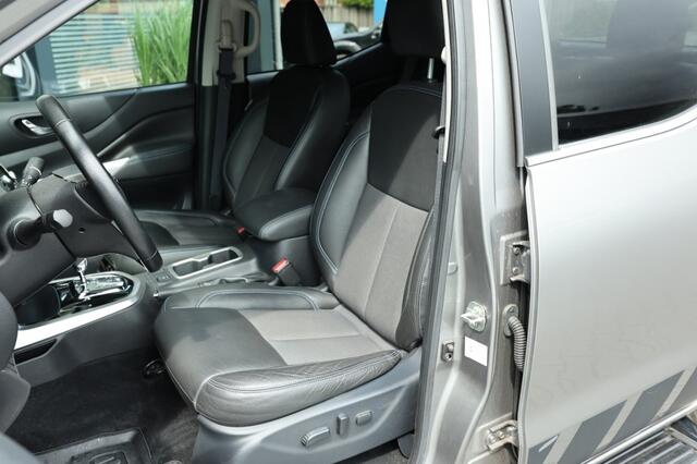 Nissan NAVARA 2.3 DCI DUBBEL CABINE N-GUARD A/T 5 SITZ 4WD VAN