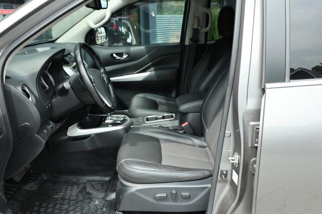 Nissan NAVARA 2.3 DCI DUBBEL CABINE N-GUARD A/T 5 SITZ 4WD VAN