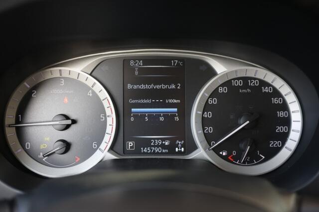 Nissan NAVARA 2.3 DCI DUBBEL CABINE A/T 4WD 5 ZITS VAN