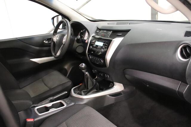 Nissan NAVARA 2.3 dCi PICK UP 4X4 3500KG trekvermogen Nissan NAVARA 2.3 dCi PICK UP 4X4 – foto 5