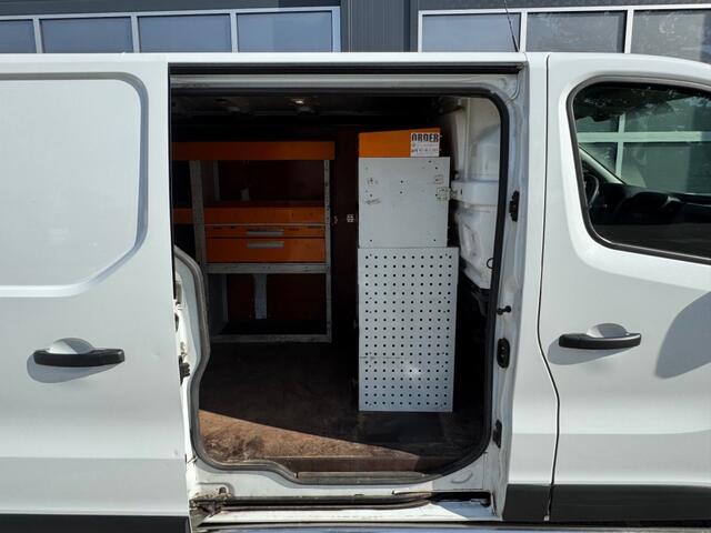 Nissan NV300 1.6 dCi L2H1 WERKPLAATSINRICHTING / Airco / Cruise / Trekhaak