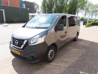 Nissan NV300