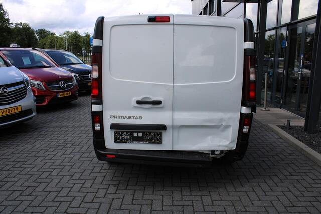 Nissan PRIMASTAR 2.0 dCi L2H1 N-Connecta airco navi cruise 3 zits trafic vivaro