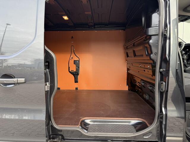 Nissan PRIMASTAR 2.0 dCi L2H1 N-Connecta / Trekhaak / All Season Banden / Achteruitrijcamera / Cruise Control / NAP Logisch / Lage KM stand!