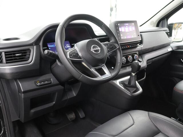 Nissan PRIMASTAR 2.0 dCi | L2 H1 | AUT. | 170 PK | SPORT | NL AUTO | LEREN BEKLEDING | 2X ZIJSCHUIFDEUR | NAVIGATIE | CRUISE | AIRCO | CAMERA | TREKHAAK | METALLIC | LED LAMPEN | CARPLAY EN ANDROID AUTO