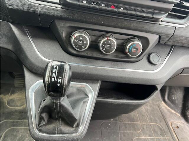 Nissan PRIMASTAR 2.0 dCi 170 autom. DC 5P L2H1 N-Connecta KLIMA LANG