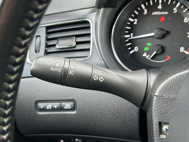 Nissan PULSAR 1.2 DIG-T N-Connecta 50% deal 5.975,- ACTIE Automaat / Trekhaak / Camera / Keyless / Parelmoer wit