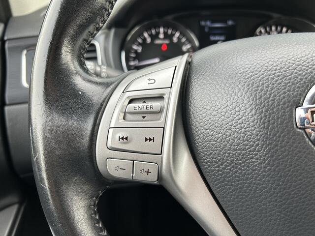 Nissan PULSAR 1.2 DIG-T N-Connecta 50% deal 5.975,- ACTIE Automaat / Trekhaak / Camera / Keyless / Parelmoer wit