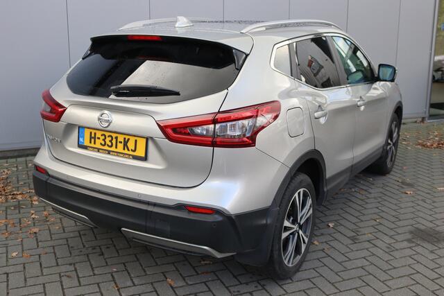 Nissan QASHQAI 1.3 DIG-T 140PK N-Connecta Navigatie/Pano-dak/Camera/Parkeerhulp/Stoelverwarming