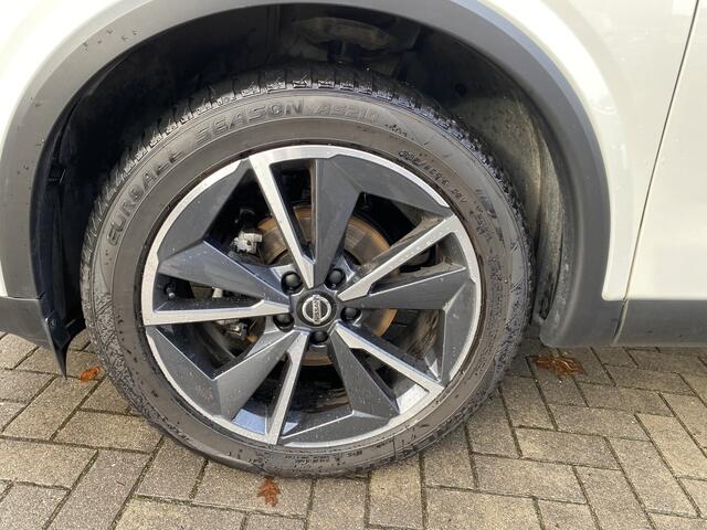 Nissan QASHQAI Tekna + 1.3 MHEV | LEER | Navi | LMV