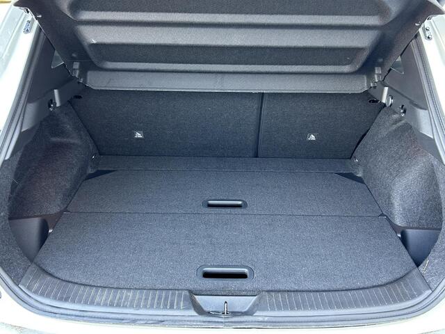Nissan QASHQAI 1.5 e-Power Tekna Plus AUTOMAAT / Voorstoelen, stuurwiel + voorruit verwarmd / Rondomzichtcamera / Parkeersensoren voor + achter / Panorama dak/ Luxe lederen bekleding / Lichtmetalen velgen 20" / Apple Car Play & Android Auto / Automatische airco