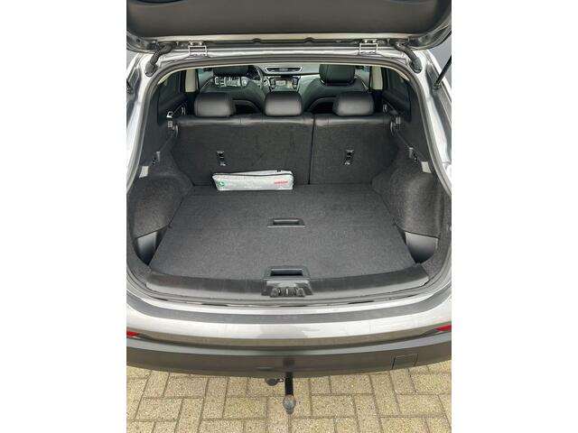 Nissan QASHQAI 1.3 DIG-T Tekna | Trekhaak| Panoramadak | 360º Camera | Voorruit- & Stoelverwarming | Dodehoek dectectie