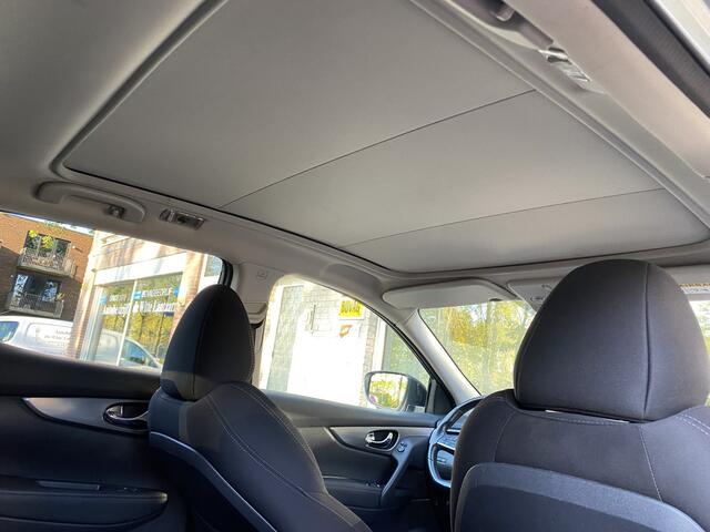 Nissan QASHQAI 1.3 DIG-T Tekna Navigatie/Cruisecontr./Panoramadak/Climatecontrole/Keyless Entry met Start/Led verl./L/M 19 Inch/Parkeer assistent met sensoren v+a/Stoelverw./Leder multifunction. stuur/Audio/CD met DAB /Kop