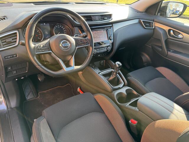 Nissan QASHQAI 1.3 DIG-T N-Motion | Panoramadak | Apple Carplay/Android Auto | LED Koplampen | 19'' Velgen | 360° Camera | Keyless Entry | Rijklaarprijs!