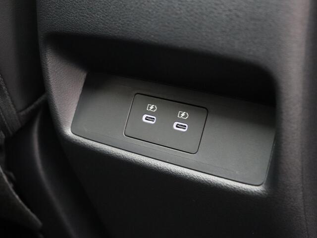 Nissan QASHQAI e-Power 190 1AT Tekna Plus + Two Tone | 12.3" TFT digitale cockpit | Automatische achterklep met handsfree functie (voetsensor) | Blind Spot Warning & Intervention (BSW + BSI)