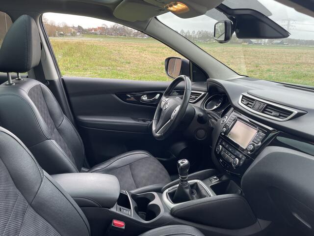 Nissan QASHQAI 1.2 Tekna +, 2 sets velgen, Panoramadak, Stoelverwarming, Camera, Voorruit verwarming