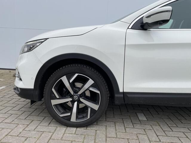 Nissan QASHQAI 1.3 DIG-T Tekna Trekhaak / Parkeersensoren / Navigatie / Voorraam verwarming / Stoelverwarming /