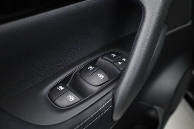 Nissan QASHQAI 1.3 DIG-T N-Connecta | Navi | Cruise | Pano | Stoelver. | DAB