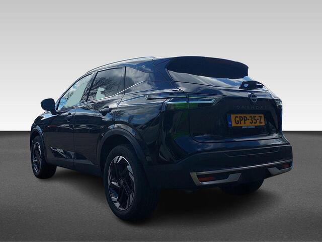 Nissan QASHQAI 1.3 MHEV Xtronic N-Connecta Design en cold pack
