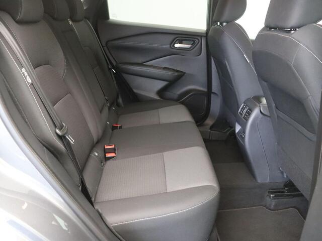 Nissan QASHQAI 158pk MHEV Xtronic N-Connecta | 1800kg Trekvermogen | Stoel, Voorruit en Stuurverwarming | Pro-Pilot Cruise Control | Head-Up Display |