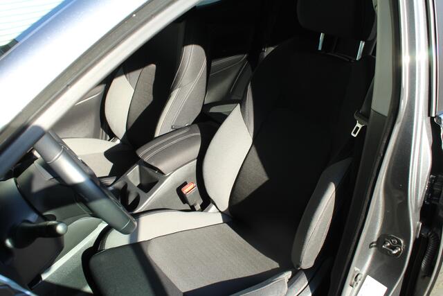 Nissan QASHQAI 1.6 164pk N-Connecta Clima Cruise Navi 360 Camera 18"LMV Trekhaak 1500kg