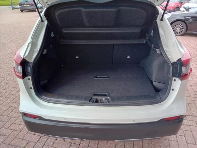 Nissan QASHQAI 1.3 DIG-T Premium Edition Automaat, Airco(automatisch), Carplay, Navigatie, Bluetooth, 360 camera, Parkeersensoren Cruise control, Rijbaandetector, Stoelverwarming, Panorama dak, Keyless, Lederen interieur, Zeer mooie auto, BOVAG