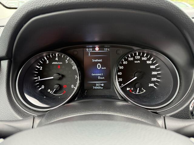 Nissan QASHQAI 1.2 N-Connecta *trekhaak & Panoramadak*