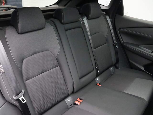 Nissan QASHQAI 140 pk MHEV Premiere Edition | Trekhaak! | 1400kg Trekvermogen | Head-up Display | Adaptieve Cruise Control | Dealeronderhouden |