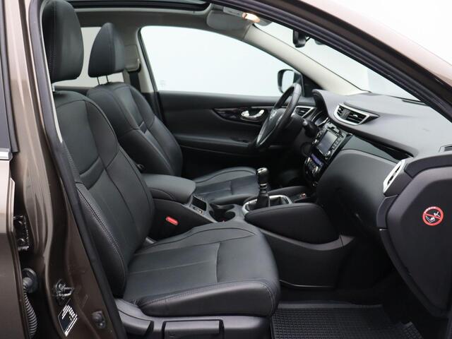 Nissan QASHQAI 1.2 Tekna | Trekhaak | Stoelverwarming | Panoramadak | Rondomzicht camera |