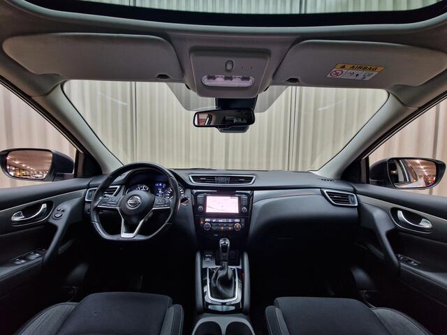 Nissan QASHQAI 1.3 DIG-T *Panoramadak* Stoelverwarming / Carplay / 360 Camera / LED / Navigatie / Cruise / 18'' LMV