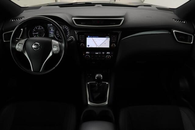 Nissan QASHQAI 1.2 Tekna | Panoramadak | Stoelverwarming | Trekhaak | 360 camera | Navigatie | Full LED | Climate control | Leder/Alcantara